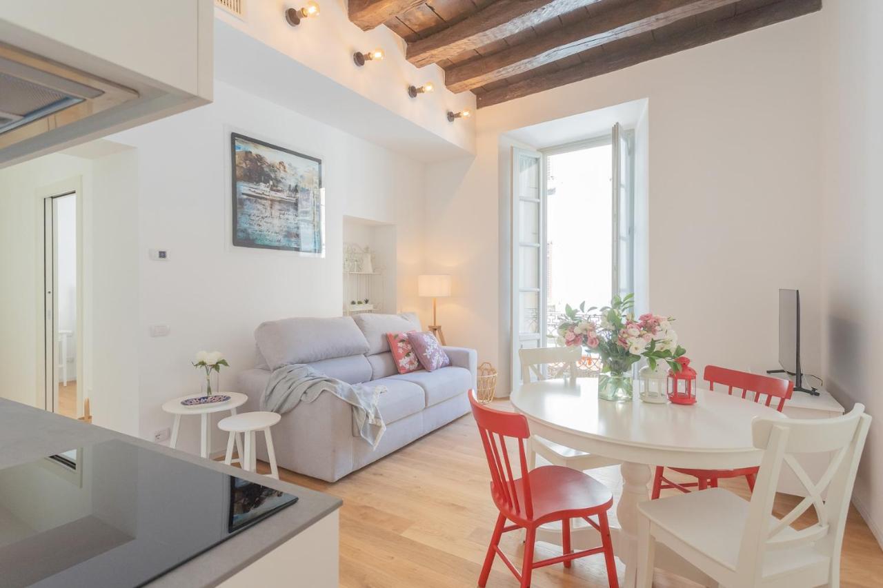 Independence Apartment With Balcony By Rent All 科莫 外观 照片